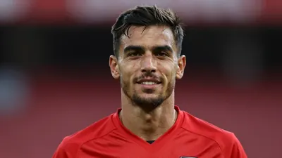 Middenvelder Mauricio Benitez keert na een periode bij Boca Juniors definitief terug bij Antwerp, waar hij eerder 41...