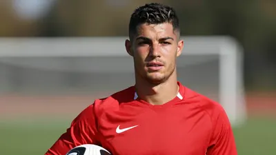 Royal Antwerp FC versterkt de defensie met de komst van het jonge Barcelona-talent Álvaro Cortés, ondanks dat Hansi Flick...