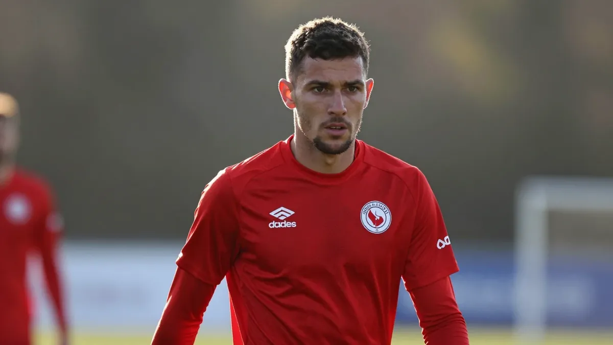Royal Antwerp FC staat op de negende plaats met zeven punten en zoekt een reactie tegen Standard Liège na een 1-4...