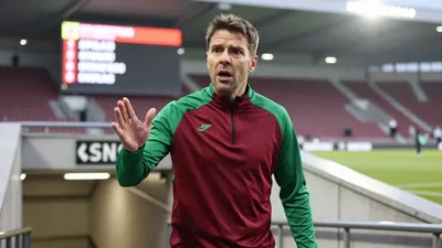 Antwerp kwam van een 1-4-achterstand tegen Genk terug tot een 4-4-gelijkspel, met vier tegendoelpunten tussen de 80e en...