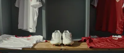 Sevilla laat Ejuke buiten selectie wegens overgang, wat betekent dit voor Antwerpen?